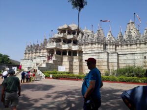 Ranakpur_Jain_Temple_Travellersofindia.com5